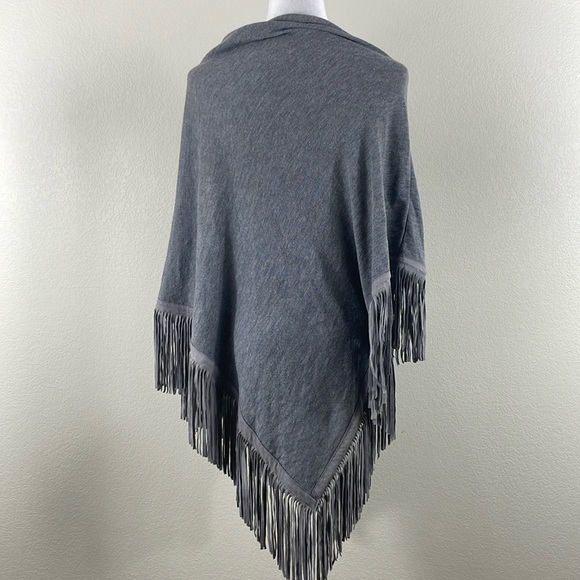Women’s grey poncho with tassels One Size - Picture 2 of 5
